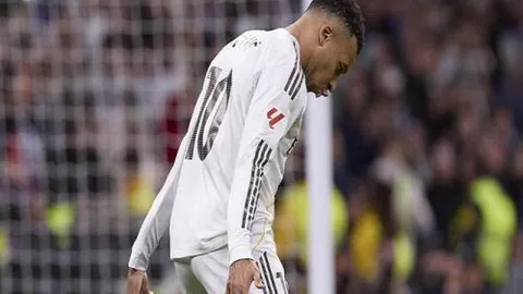 曼城对阵阿森纳握手言和，哈兰德与卡拉菲奥里各进一球