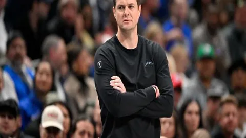 穆雷39分7助创奇迹，单节17分逆风翻盘，破10胜1负神话